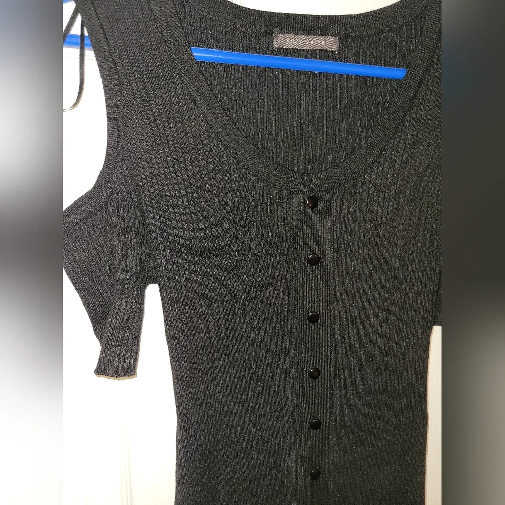 Cold Shoulder Ribbed Dress - Picture 2 of 4